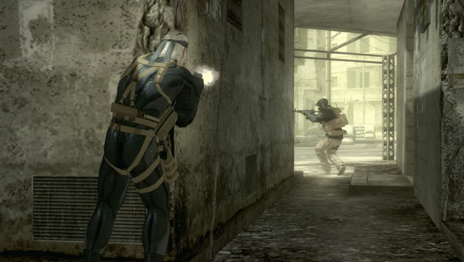 Why MGS4 and Metal Gear: Online Are Separated