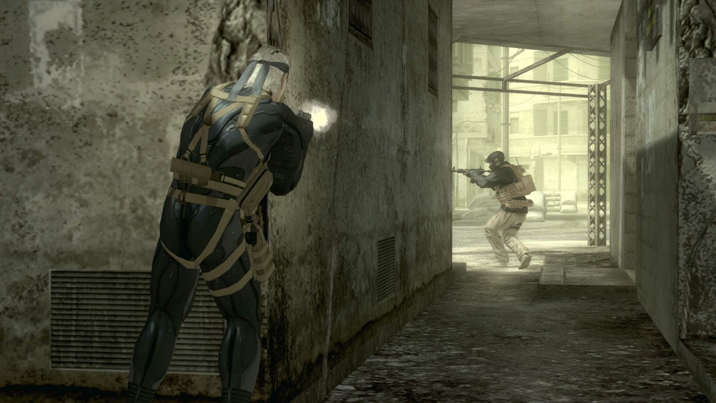 Why MGS4 and Metal Gear: Online Are Separated