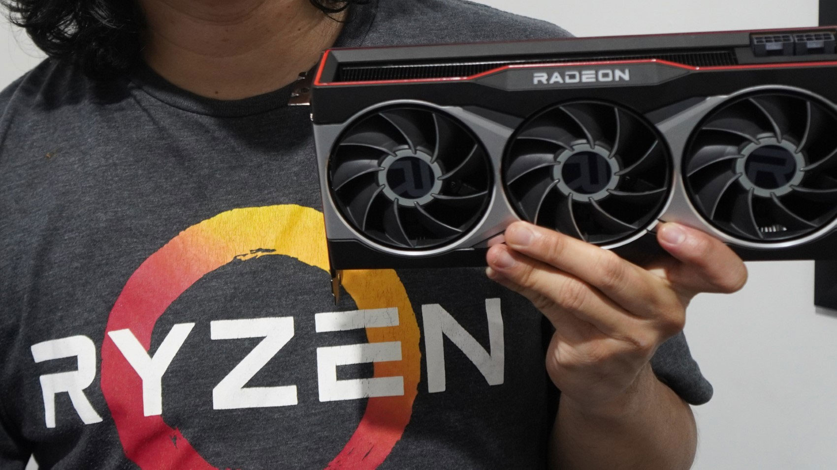 RX 6800XT beats LN2 cooled 3090 in Fire Strike on stock cooling