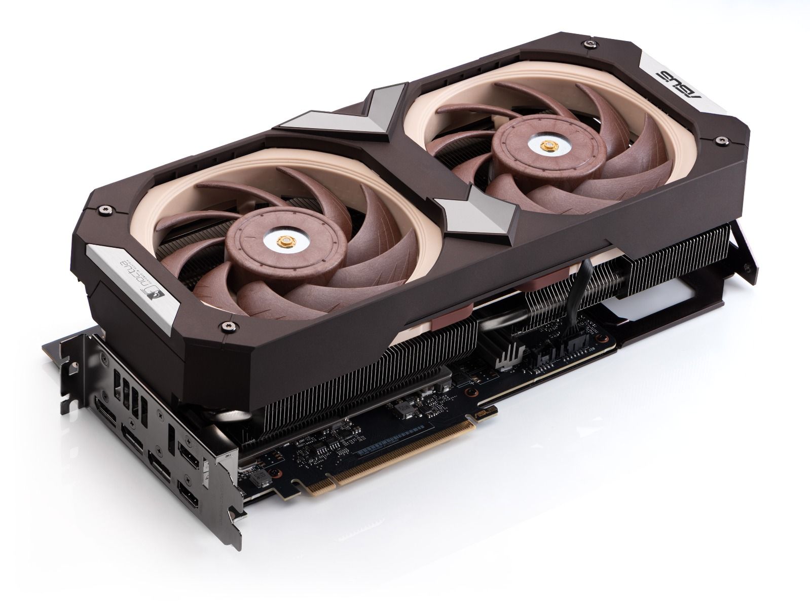 Noctua and Asus bring you the quietest version of the GeForce RTX 4080
