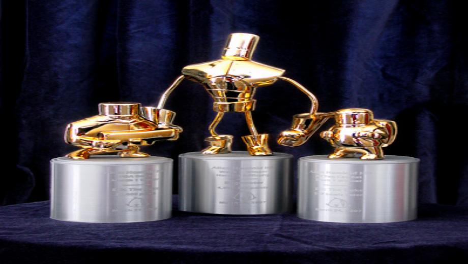 Alien Hominid Top Players Get Real-Life Trophies
