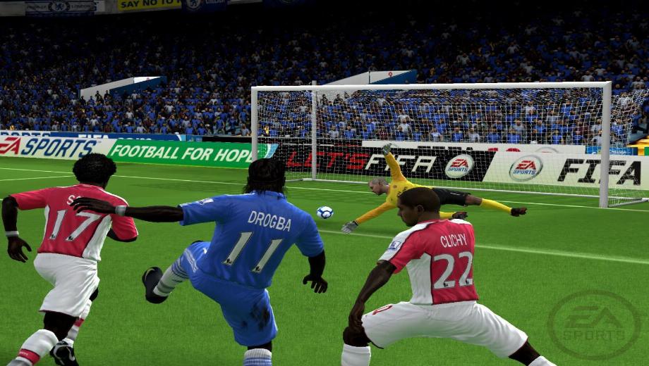 EA SPORTS FIFA Online Kicked Off