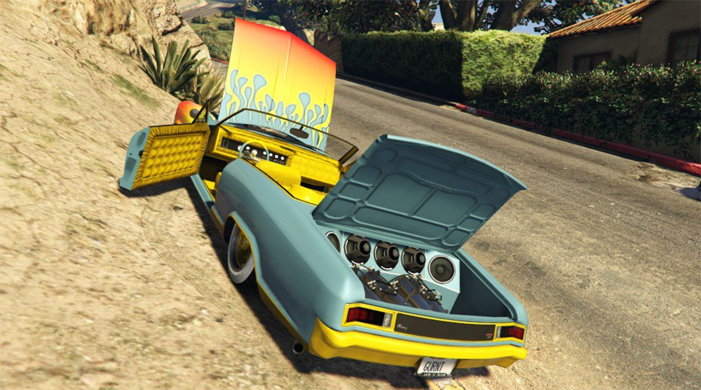 Trolling trolls in GTA V: all you need is an expensive car