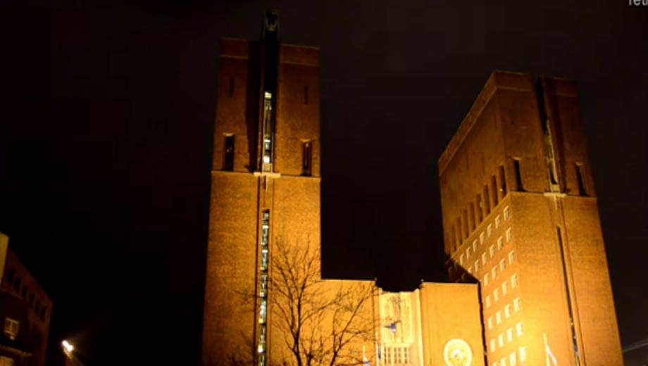 Oslo City Hall rings out Mario theme tune on the hour