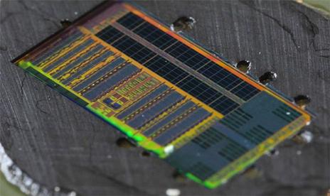 Researchers Develop A Working Light-Based Microprocessor