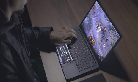Razer’s next laptop is powered entirely by the Razer Phone