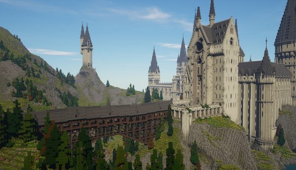 The Minecraft Hogwarts RPG map is now available to all