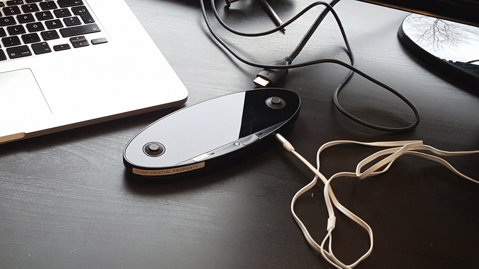 Is this the Nintendo NX’s buttonless controller?