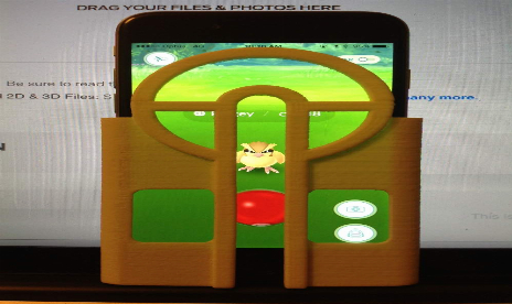 Esta funda para iPhone hace que tus lanzamientos de Pokémon Go sean perfectos