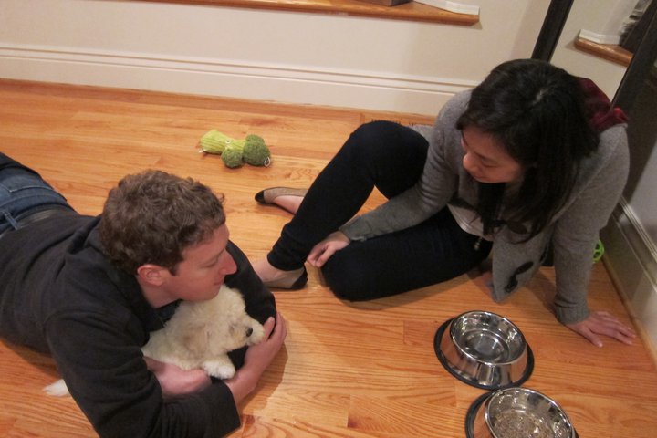 Les photos privées de Zuckerberg exposées grâce à un bug de Facebook