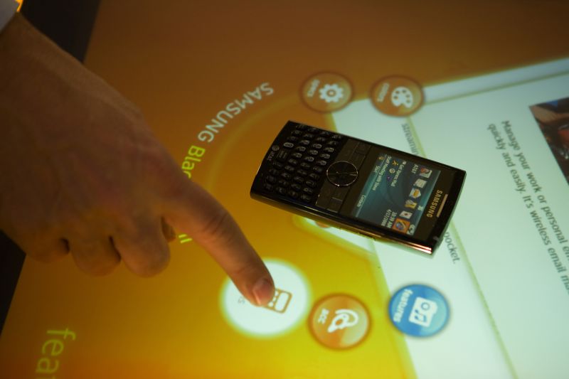 AT&T To Introduce Microsoft Surface
