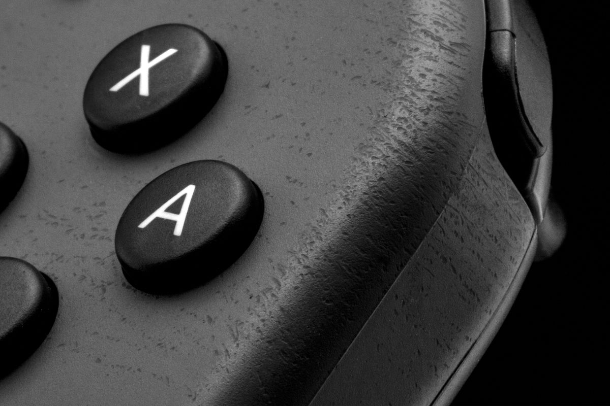 Dbrand Sticker Company Warns: Custom Skins Ruin Nintendo Switch