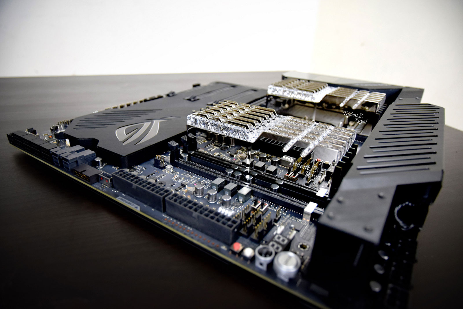 G.Skill Hexa-Channel Trident Z ist 192 GB Hochgeschwindigkeits-DDR4