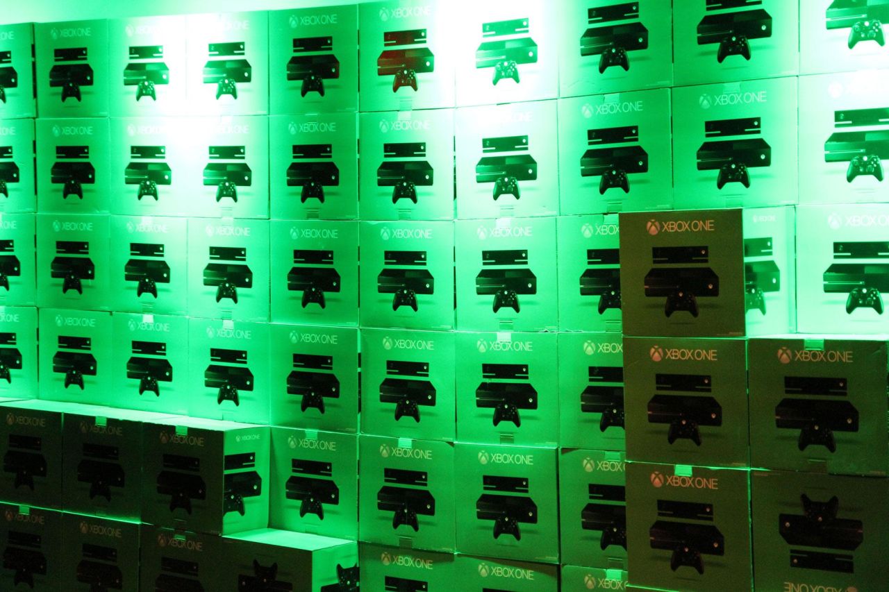 EA CFO Inadvertently Revealed Xbox One Sales Figures