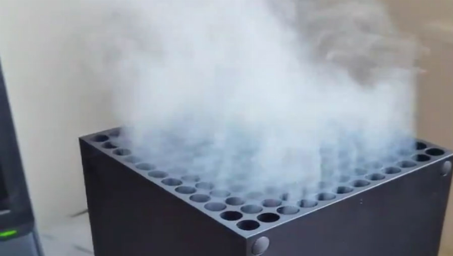 Microsoft asks gamers to please not blow vape smoke into their Xbox